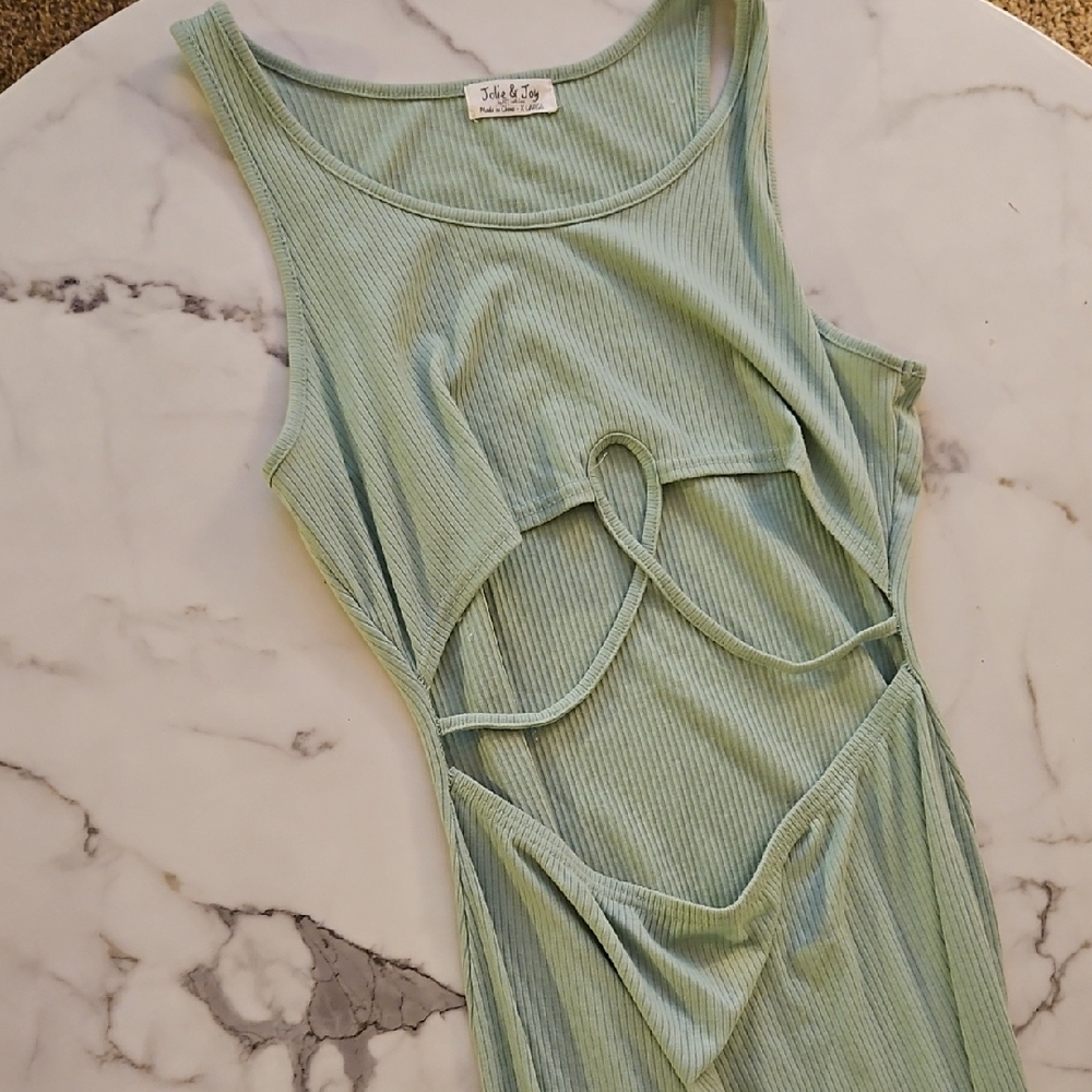 Sage Green Sleeveless Maxi Dress - Picture 2 of 3